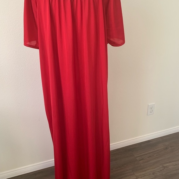 Night Gown - Picture 4 of 7